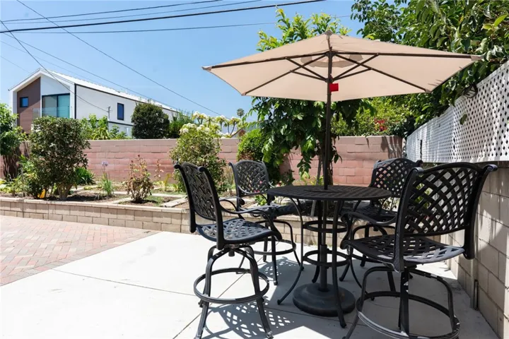 3945 Blanche, Pasadena, California 91107
