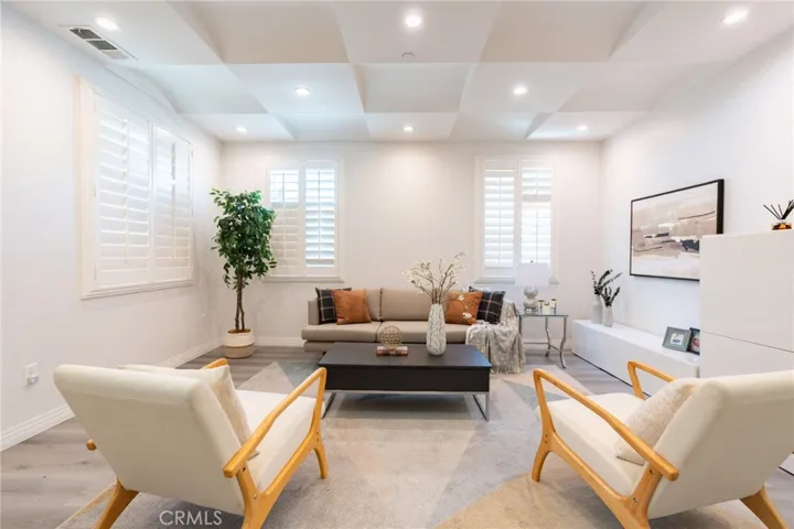 3945 Blanche, Pasadena, California 91107