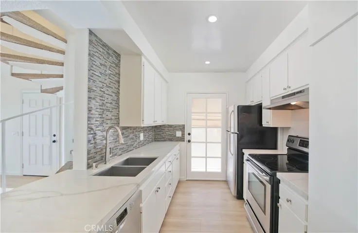 3407 Ocean Front B, Los Angeles, California 90292