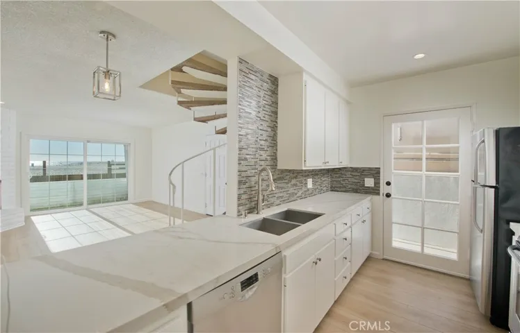 3407 Ocean Front B, Los Angeles, California 90292