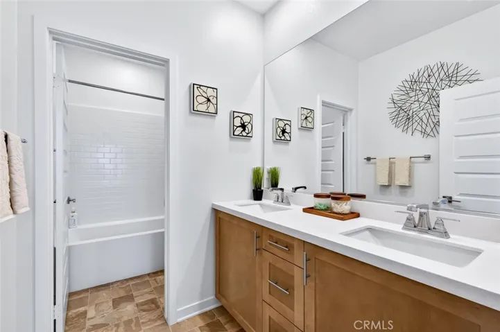 1306 Roots Way, Rancho Mission Viejo, California 92694