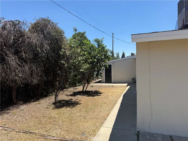 201 Bryn Mawr, Claremont, California 91711