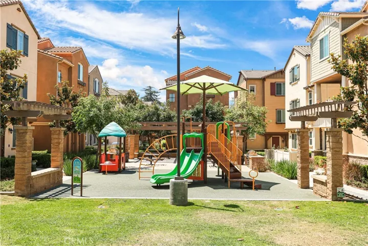793 Banyan, Pomona, California 91767