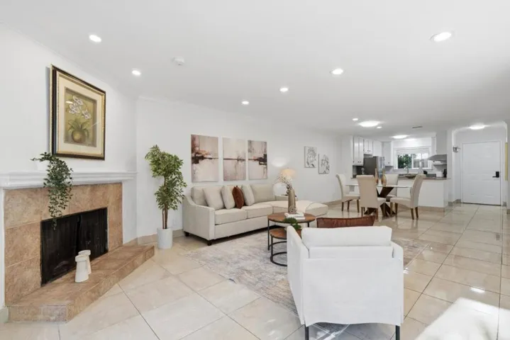 117 Mission Drive, East Palo Alto, California 94303