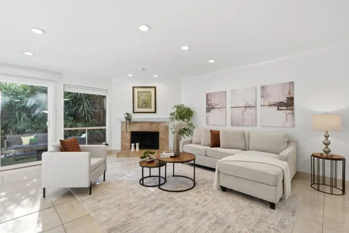 117 Mission Drive, East Palo Alto, California 94303