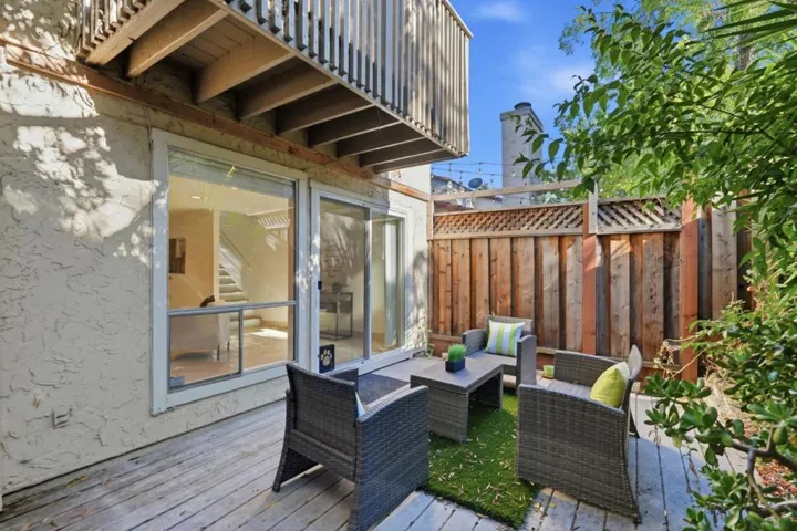 117 Mission Drive, East Palo Alto, California 94303