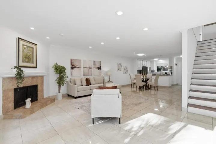 117 Mission Drive, East Palo Alto, California 94303