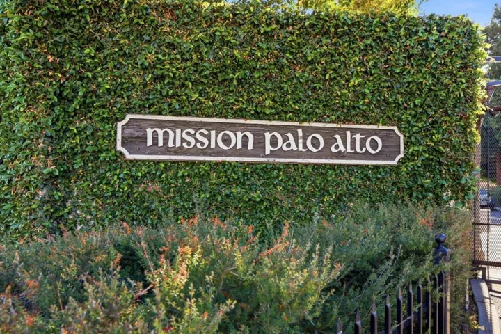 117 Mission Drive, East Palo Alto, California 94303
