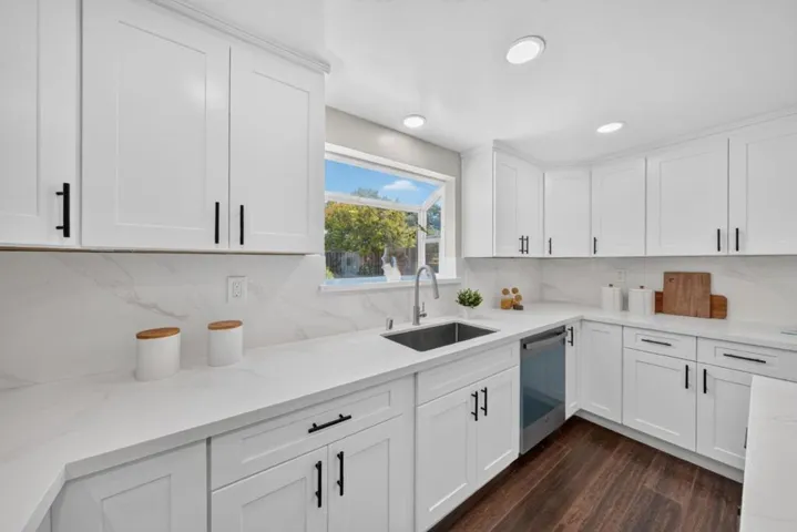 10980 New Avenue, Gilroy, California 95020