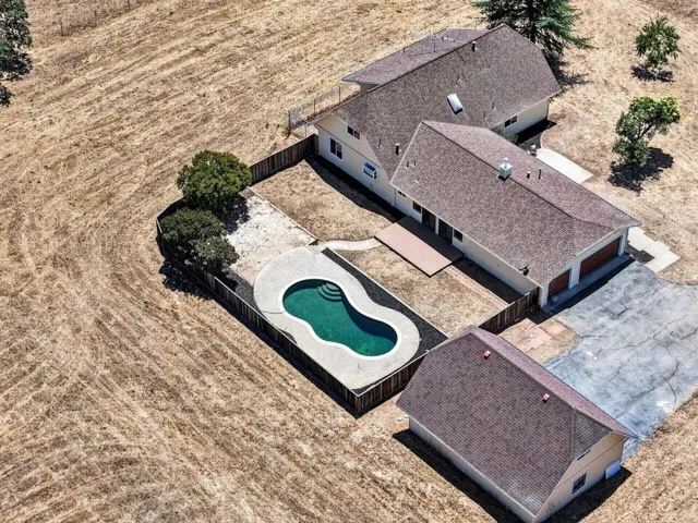 10980 New Avenue, Gilroy, California 95020