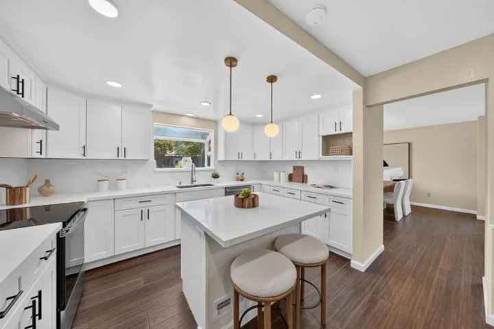 10980 New Avenue, Gilroy, California 95020