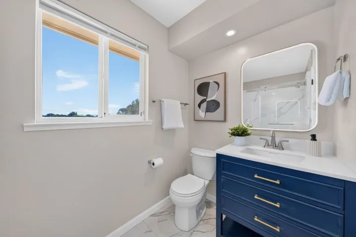 10980 New Avenue, Gilroy, California 95020