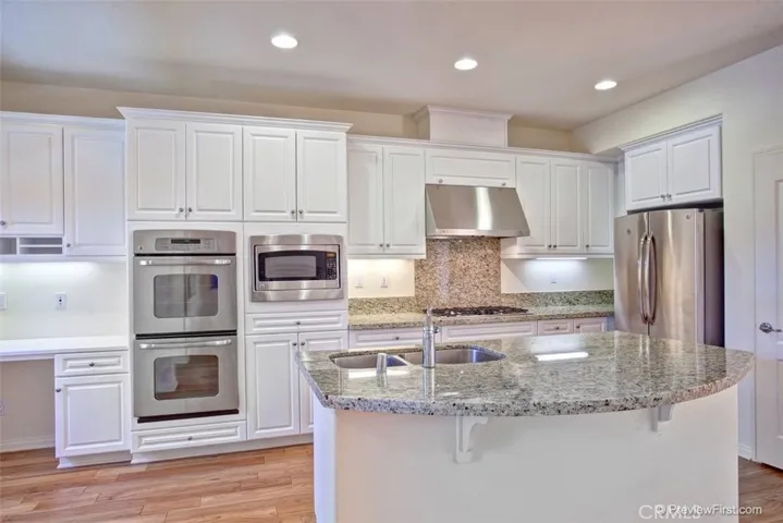 34 Roycroft, Irvine, California 92620