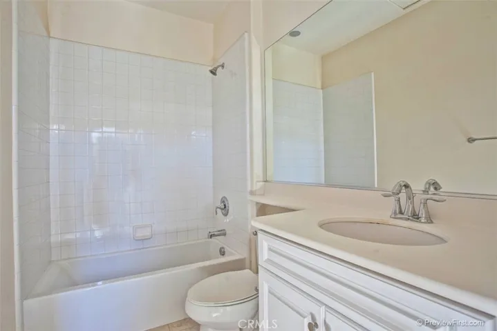 34 Roycroft, Irvine, California 92620