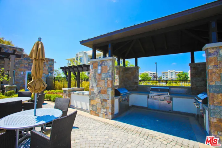 5547 Palm Drive, Hawthorne, California 90250