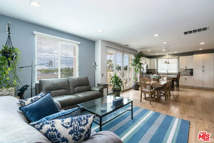 5547 Palm Drive, Hawthorne, California 90250