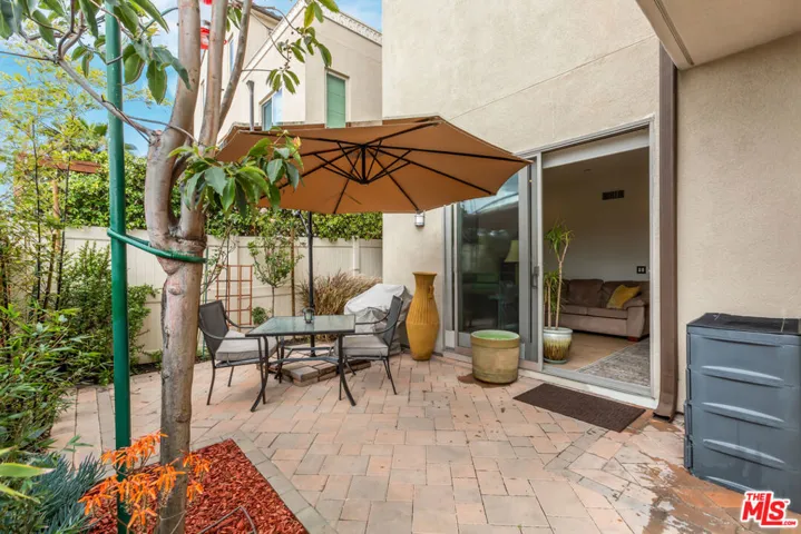 5547 Palm Drive, Hawthorne, California 90250
