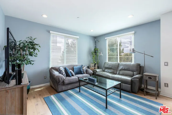 5547 Palm Drive, Hawthorne, California 90250