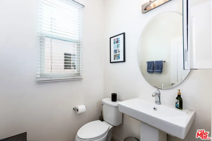 5547 Palm Drive, Hawthorne, California 90250