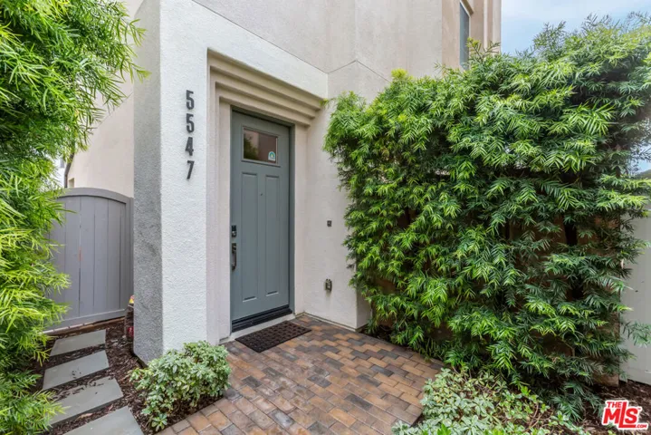 5547 Palm Drive, Hawthorne, California 90250