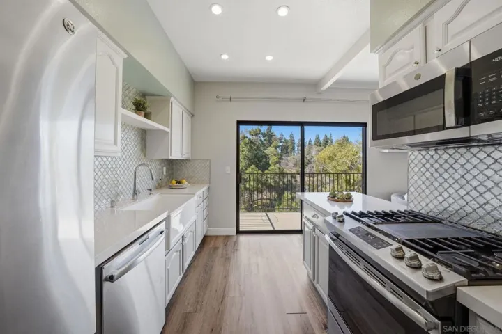 8642 Converse, San Diego, California 92123