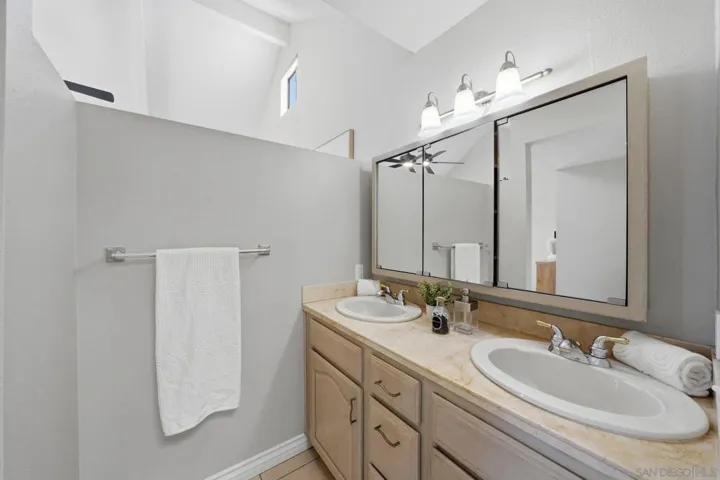 8642 Converse, San Diego, California 92123