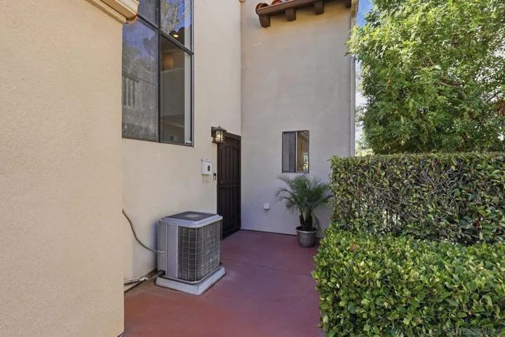 8642 Converse, San Diego, California 92123