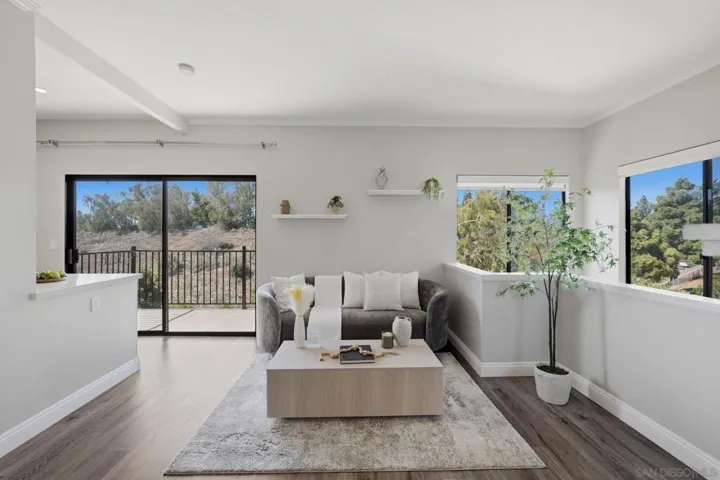 8642 Converse, San Diego, California 92123