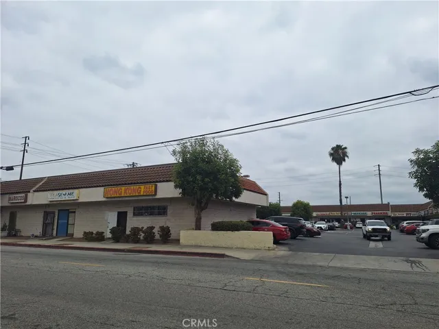 restaurants, shops within 1.5 miles.