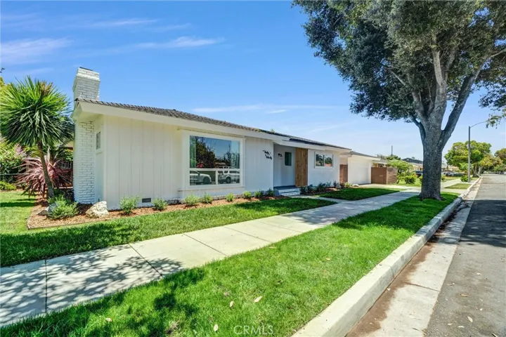 3090 Eucalyptus Avenue, Long Beach, California 90806