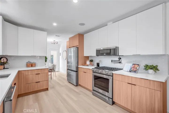 3090 Eucalyptus Avenue, Long Beach, California 90806