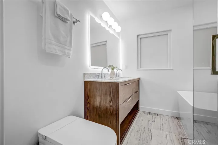 3090 Eucalyptus Avenue, Long Beach, California 90806