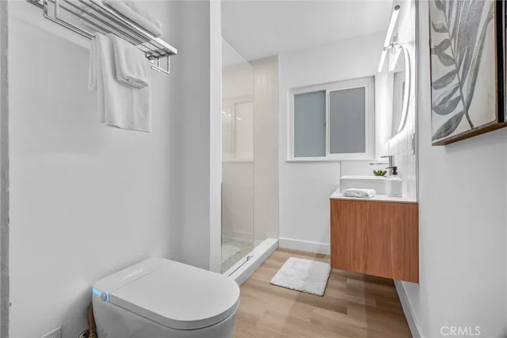 3090 Eucalyptus Avenue, Long Beach, California 90806