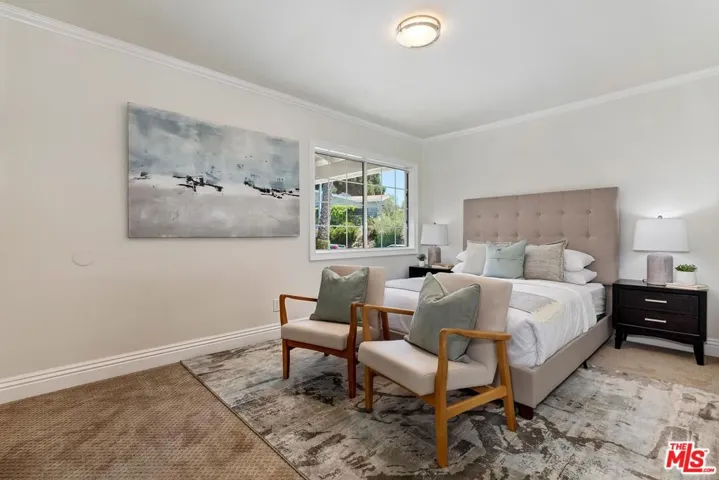 823 Enchanted Way, Pacific Palisades, California 90272
