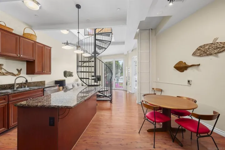 1021 Scott 159, San Diego, California 92106