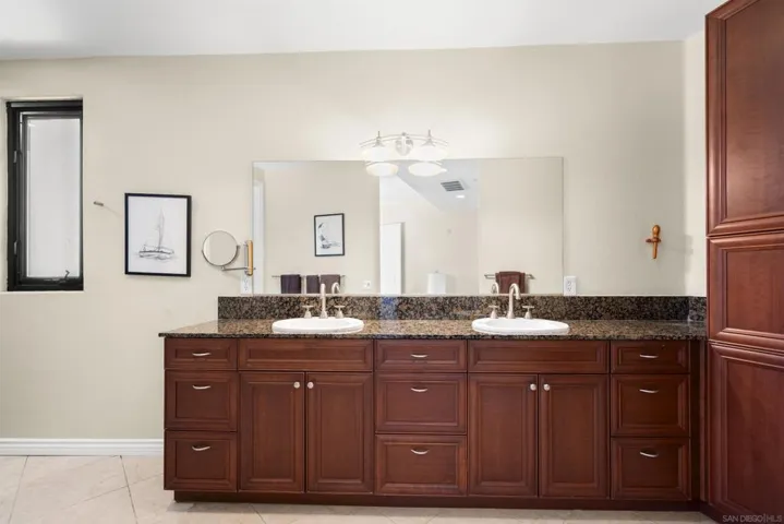 1021 Scott 159, San Diego, California 92106