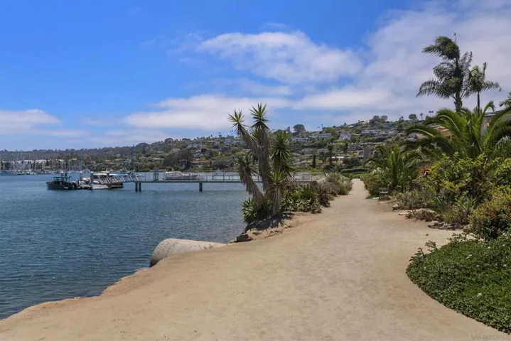 1021 Scott 159, San Diego, California 92106