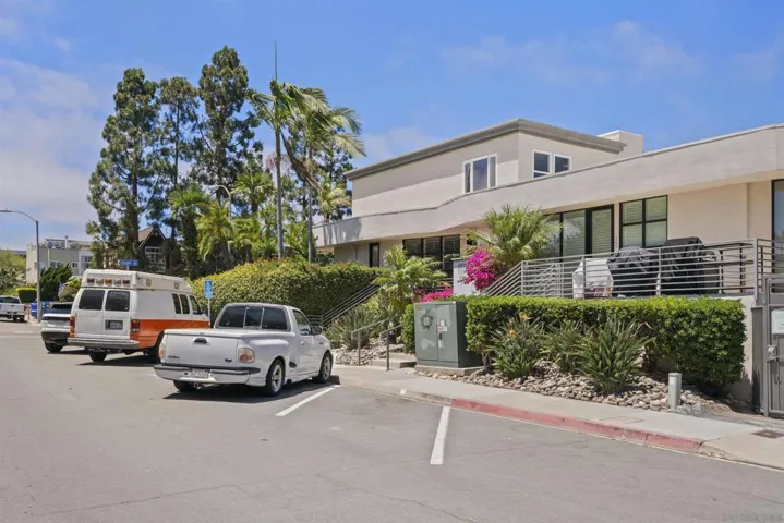 1021 Scott 159, San Diego, California 92106