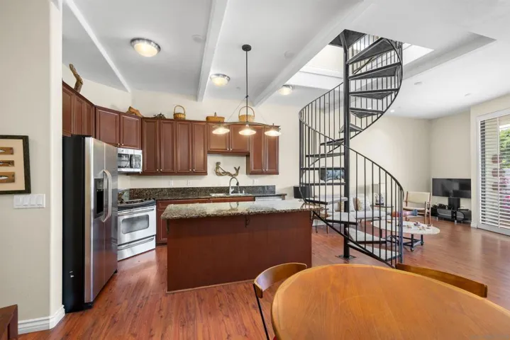 1021 Scott 159, San Diego, California 92106