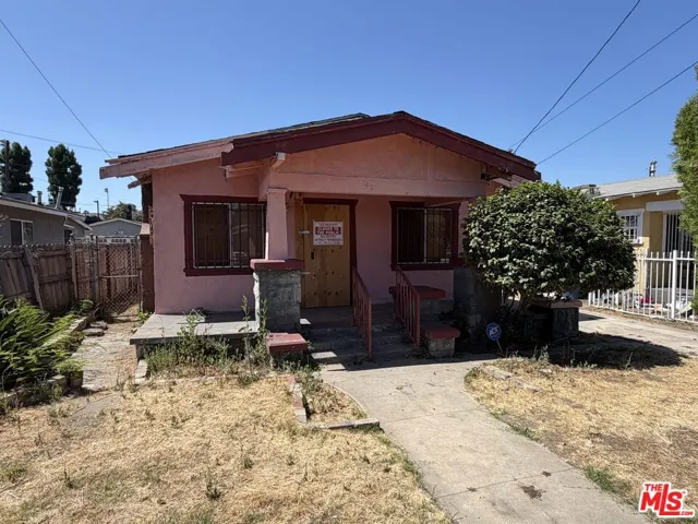 142 W 58th Street, Los Angeles, California 90037