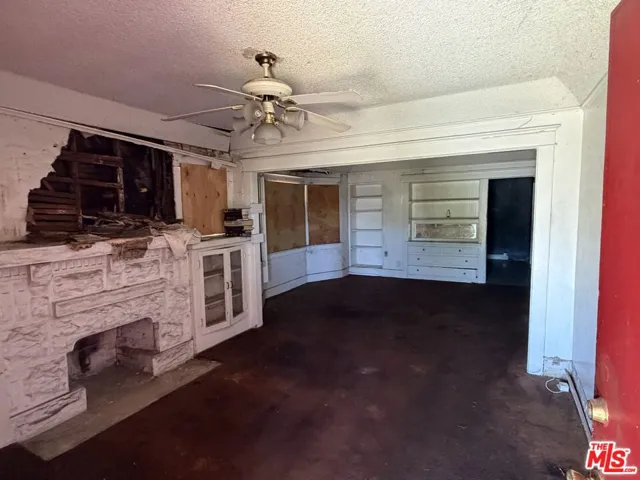 142 W 58th Street, Los Angeles, California 90037