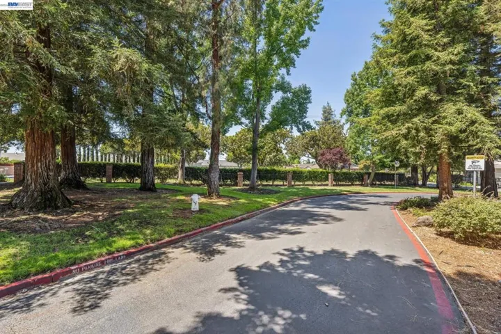 1814 Wildbrook Ct C, Concord, California 94521