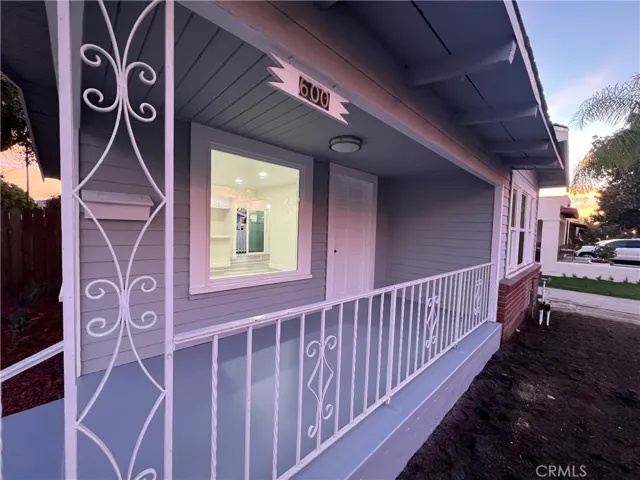 Main entry poarch