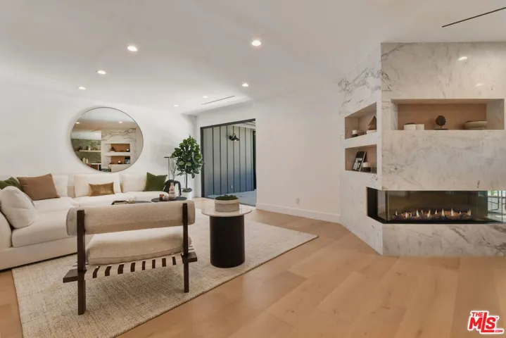 3721 Woodcliff Road, Sherman Oaks, California 91403