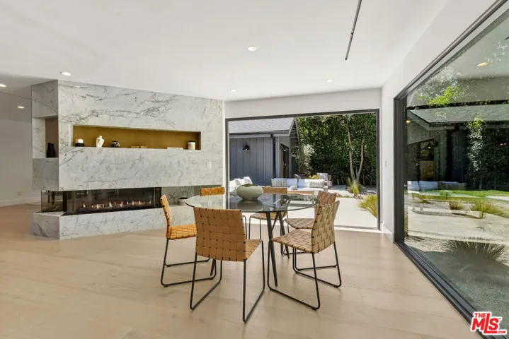 3721 Woodcliff Road, Sherman Oaks, California 91403