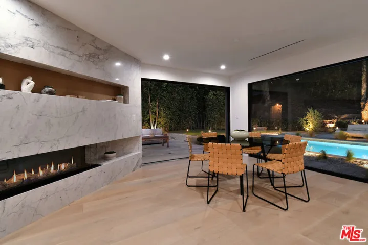3721 Woodcliff Road, Sherman Oaks, California 91403
