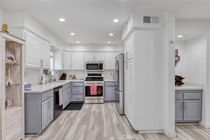 9000 Vanalden 150, Northridge, California 91324
