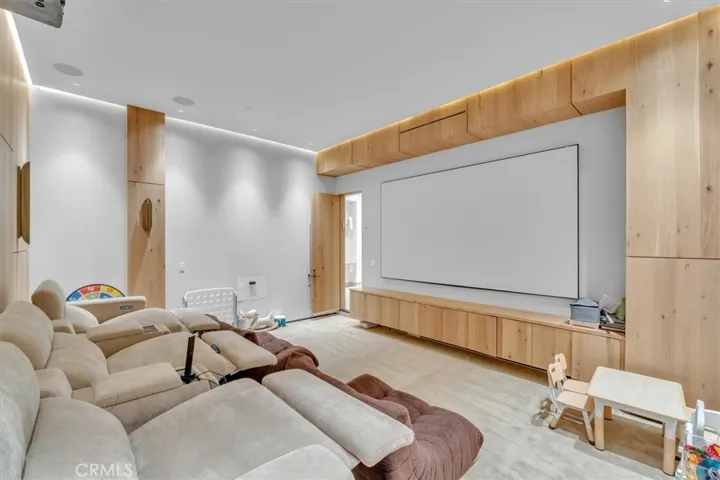 12142 Emelita Street, Valley Village, California 91607