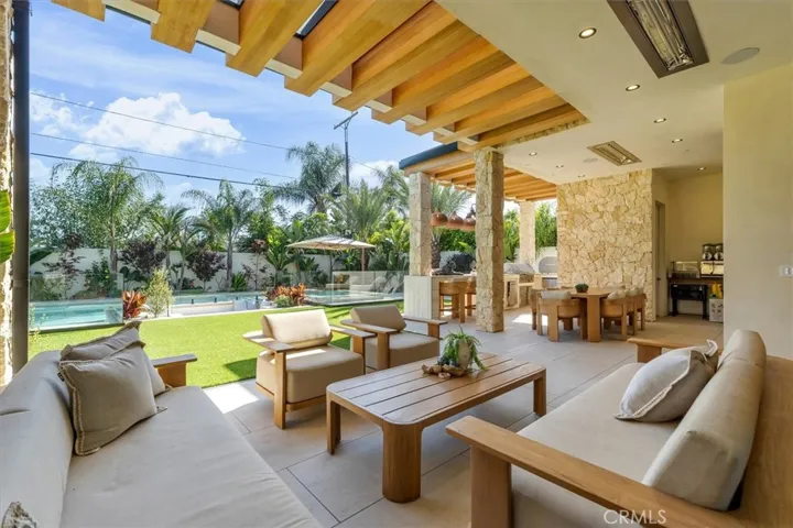 12142 Emelita Street, Valley Village, California 91607