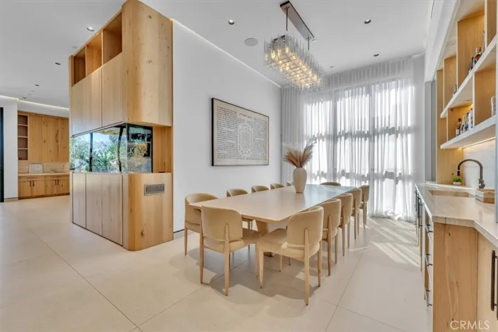 12142 Emelita Street, Valley Village, California 91607